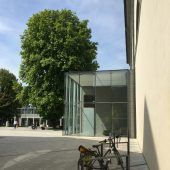 Räder um das Zentrum im Trockenen parken