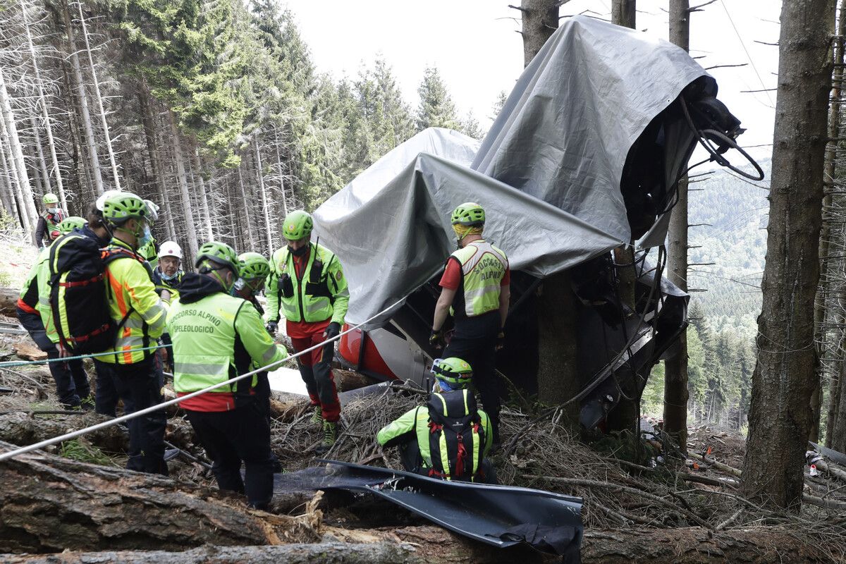 Beim Seilbahnunglück am 23. Mai 2021 waren 14 Menschen ums Leben gekommen. ap