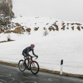Königsetappe beim Giro wegen Schneefall und Eis verkürzt