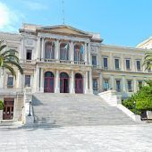 Syros als beliebtes Ziel für Architekturliebhaber