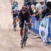 Bernal übernimmt beim Giro Rosa Trikot