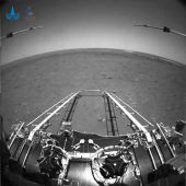 Chinesischer Mars-Rover „Zhurong“ schickt erste Bilder