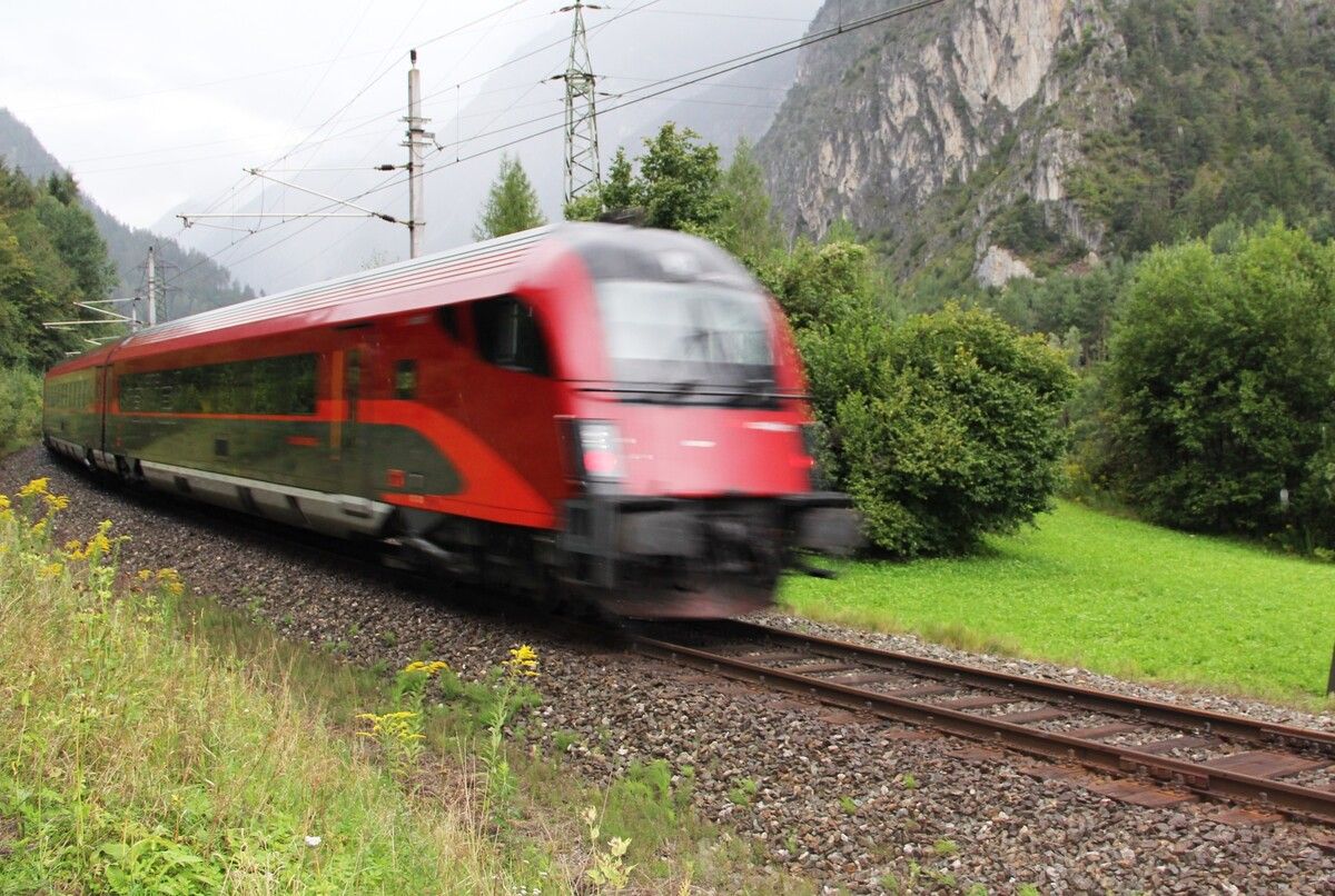 Zugreisende müssen sich im August auf Änderungen einstellen. ⇒ÖBB