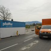 Coronatest und Ausweis, bitte!