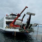 Flugzeugwrack wieder an Land