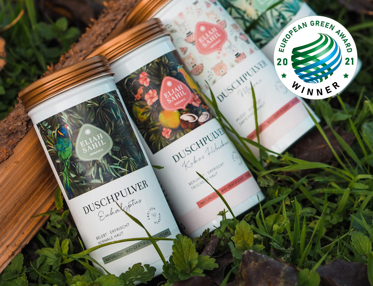 Eliah Sahil stellt Naturkosmetikprodukte her. fa