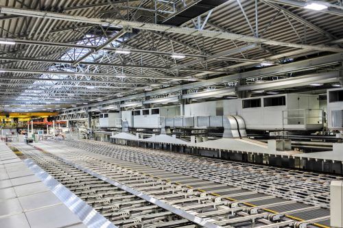 Die Produktion von Hydro Nenzing: Die Herstellung von Strangpressprofilen aus Aluminium ist energieintensiv. hydro