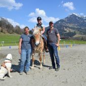 Mit drei Jahren bereits auf dem Pferd