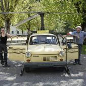 „Spacetaxi“ wartet auf dem Schlossplatz