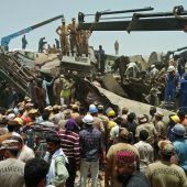 Zugunglück in Pakistan fordert Dutzende Tote