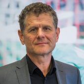 Leitender Banker im ­kriminellen Teufelskreis