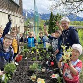 Schuleigenes Hochbeet an der VS Kehlegg