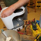Reparaturcafé im Rettungsheim in Raggal