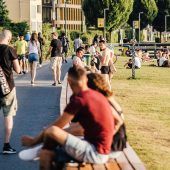 Nach Alkoholverbot: Partygäste entdecken Wiking-Hafen für sich
