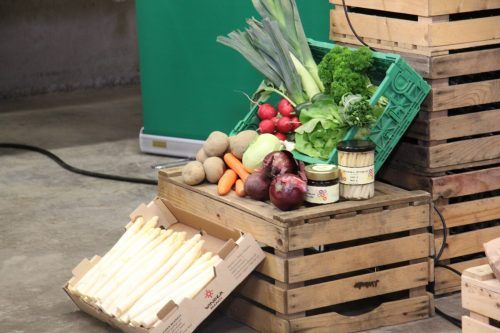 Ärzte sollten Obst und Gemüse verschreiben können, schlägt der Bericht vor.  VN