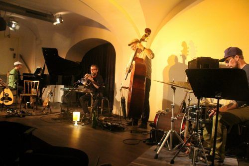 Andreas Paragioudaki, Herbert Walser, Florian King und Martin Grabher alias Stala bei ihrem Premierenauftritt. Heilmann