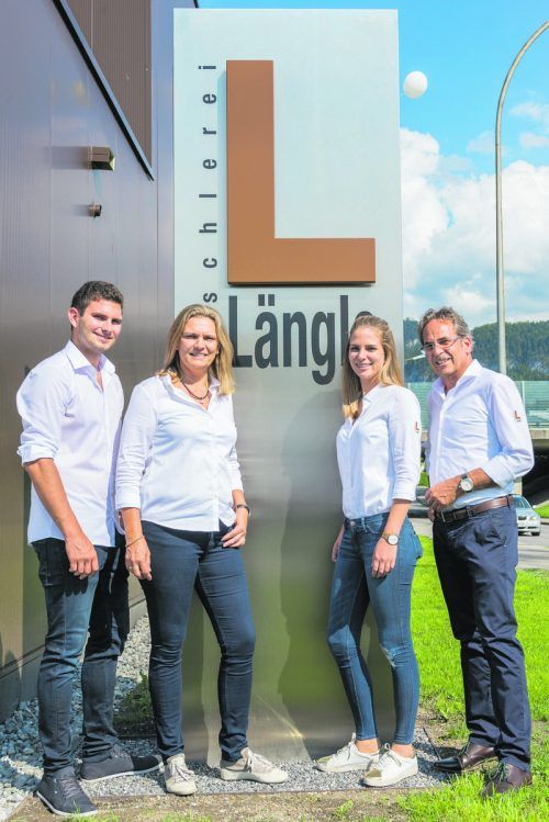 Bei der Tischlerei Längle wird viel Wert auf eine Zusammenarbeit auf Augenhöhe gelegt. Tischlerei Längle