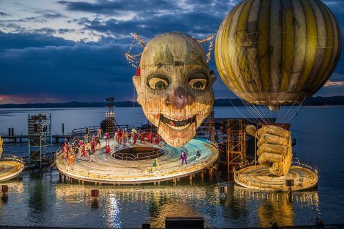 Bühne frei für Rigoletto: In den ersten Tagen spielt das Wetter perfekt mit. Nach einer unbeständigen Phase stehen die Zeichen ab Mitte nächster Woche wieder auf Sommer. VN/Steurer