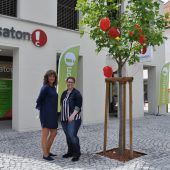 Hörakustiker Hansaton eröffnet barrierefrei