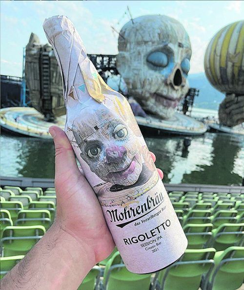 Das Festspielbier wurde in den sozialen Netzwerken gezeigt. Mohrenbrauerei