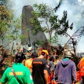 Mindestens 45 Tote bei Absturz von Militärflugzeug auf Philippinen