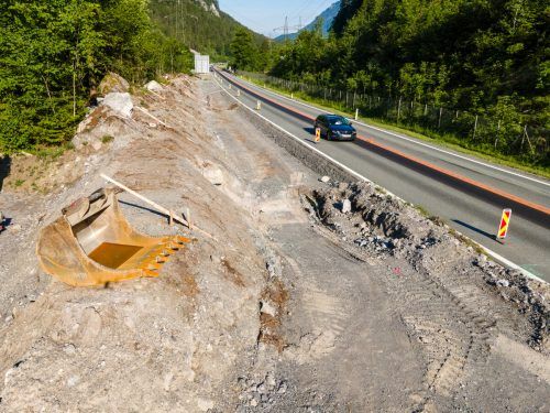 Die Arbeiten am Ausbau der S 16 bei Dalaas liegen derzeit voll im Zeitplan. VN/Lerch