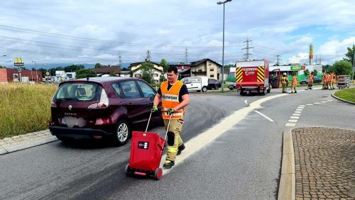 Die Feuerwehrleute aus Hohenems hatten ebenfalls alle Hände voll zu tun.  FW Hohenems