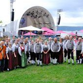 Stadtkapelle überbrachte bunten Melodienstrauß