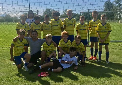 Die U13 errang bei ihrer Großfeldpremiere Platz sieben beim Turnier in Lauterach. VfB