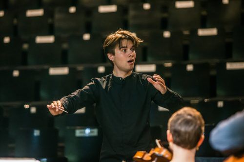 Dirigent Tobias Grabher will jungen Kollegen ein Podium bieten.