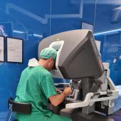 Über 100 erfolgreiche Eingriffe mit dem OP-Roboter