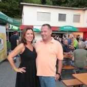 Viel Partylaune in neuer Bar