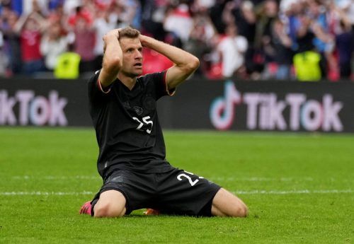 Für Thomas Müller ist Trainer Jogi Löw mit der taktischen Ausrichtung gescheitert. reuters