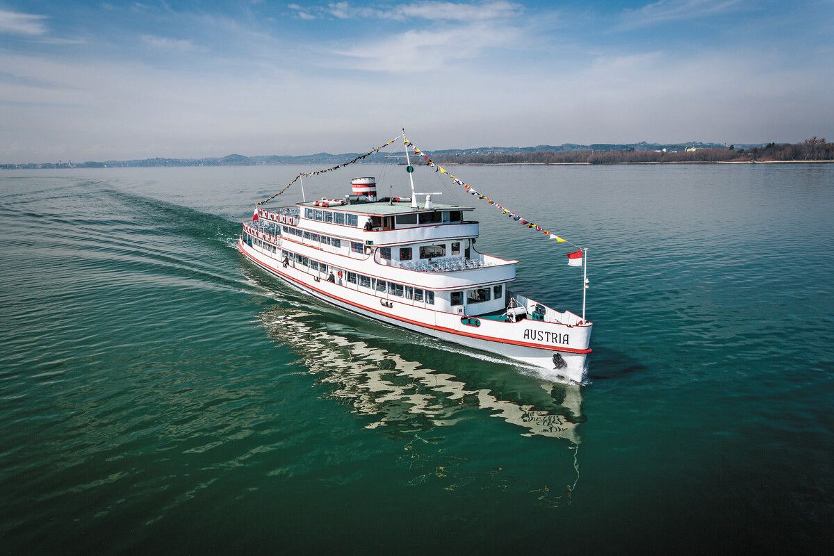 Die VN-Frühstücksfahrten starten täglich von Montag bis Samstag um 9.40 Uhr ab Bregenz-Hafen – Infos unter vorarlberg-lines.at und T 05574 42868.⇒Reinhard Fasching