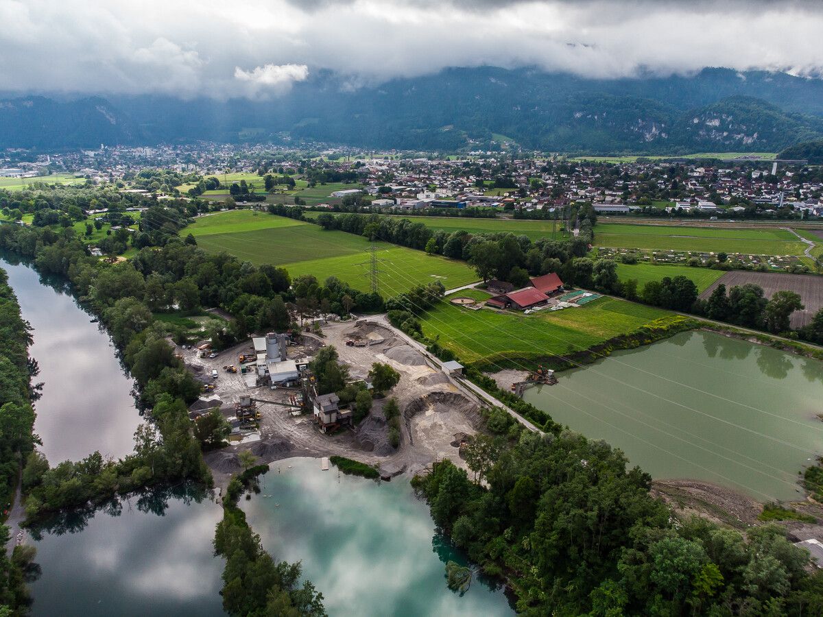 Der Kiesabbau am Alten Rhein sorgt schon seit Jahren immer wieder für Diskussionen. VN/Steurer
