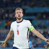 „King“ Kane lässt England träumen