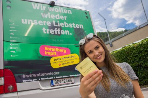 Der Impfbus des Landes rollt wieder. Herwig Kollaritsch rechnet mit nächster Welle im Herbst. vn/steurer