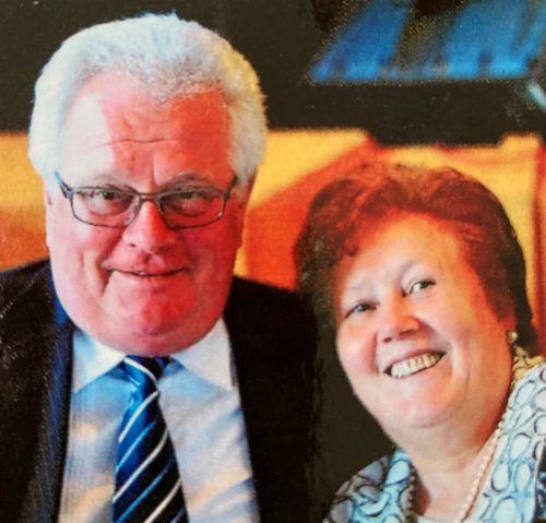 Mit der Familie feiern Irene und Karl Fischer ihr goldenes Hochzeitsjubiläum.