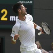 Novak Djokovic bleibt in Wimbledon auf Kurs