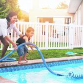 Poolpflege für ungetrübten Badespaß