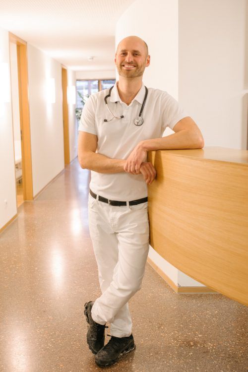 Simon Hoch ist seit Juli der neue Gemeindearzt in Götzis. privat