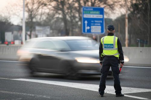 Transit und internationaler Warenverkehr bleiben Ausnahmen.  AFP