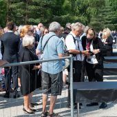 Prominenz, Sekt und Small Talk