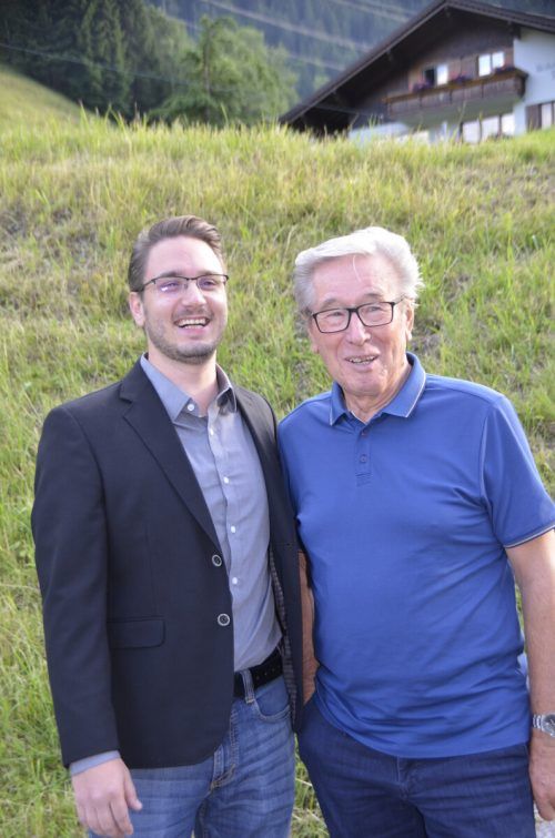 Werner Walser (r.) übergab das Amt des Obmanns an Lukas Reihs.