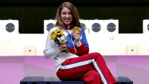 Witalina Bazaraschkina eroberte im Stechen die zweite Goldmedaille. Reuters