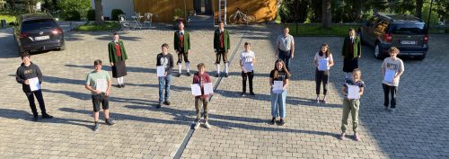 Zehn junge Musikanten durften die Leistungsabzeichen in Empfang nehmen. Verein