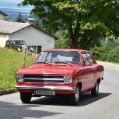 Oldtimerausfahrt für „Ma hilft“