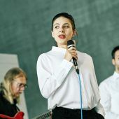 Wie eine kleine Konzertbühne zum großen Musiktheaterpodium wird