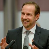 Nachbarschaftliches Ackern
