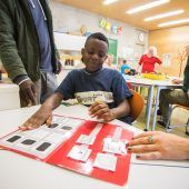 Aufatmen: Edisons (11) Familie kann vorerst bleiben. »A6